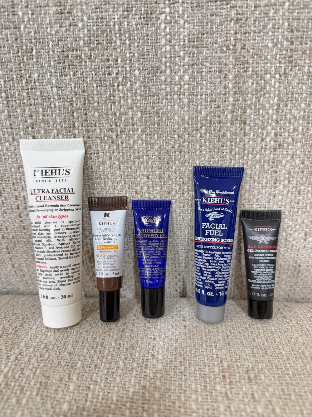 Kiehl’s 5pc men’s Travel Skincare Set – Cleanser, serum, Eye Cream, scrub, cream